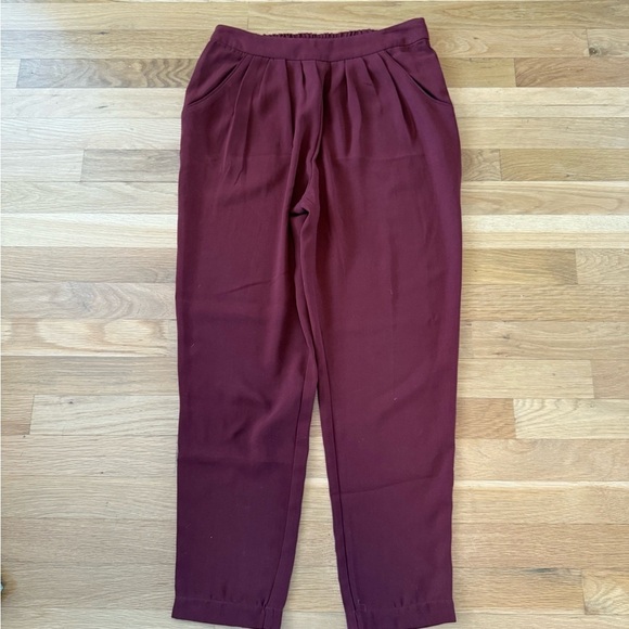 Forever 21 Pants - Forever 21 Rust Pull-On Trousers Women’s Small Pleated Front Tapered Fit